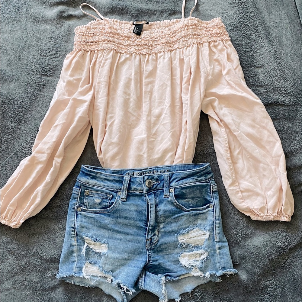 American Eagle mid rise super stretch shorts